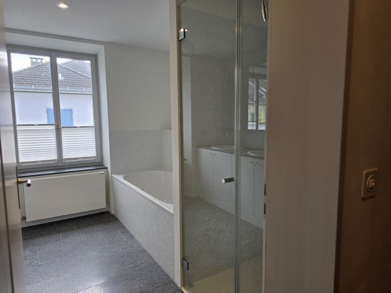 Charmantes 5.5-Zimmer-Reihenhaus an ruhiger - aber zentraler Lage in Ennenda (27)