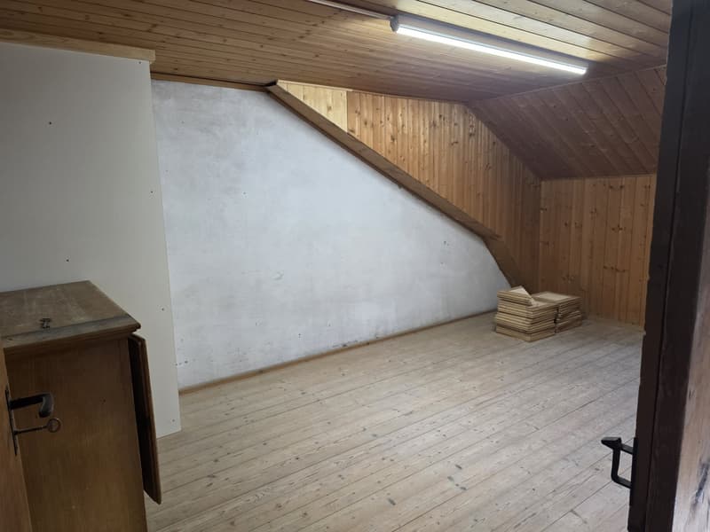 Charmantes 5.5-Zimmer-Reihenhaus an ruhiger - aber zentraler Lage in Ennenda (32)