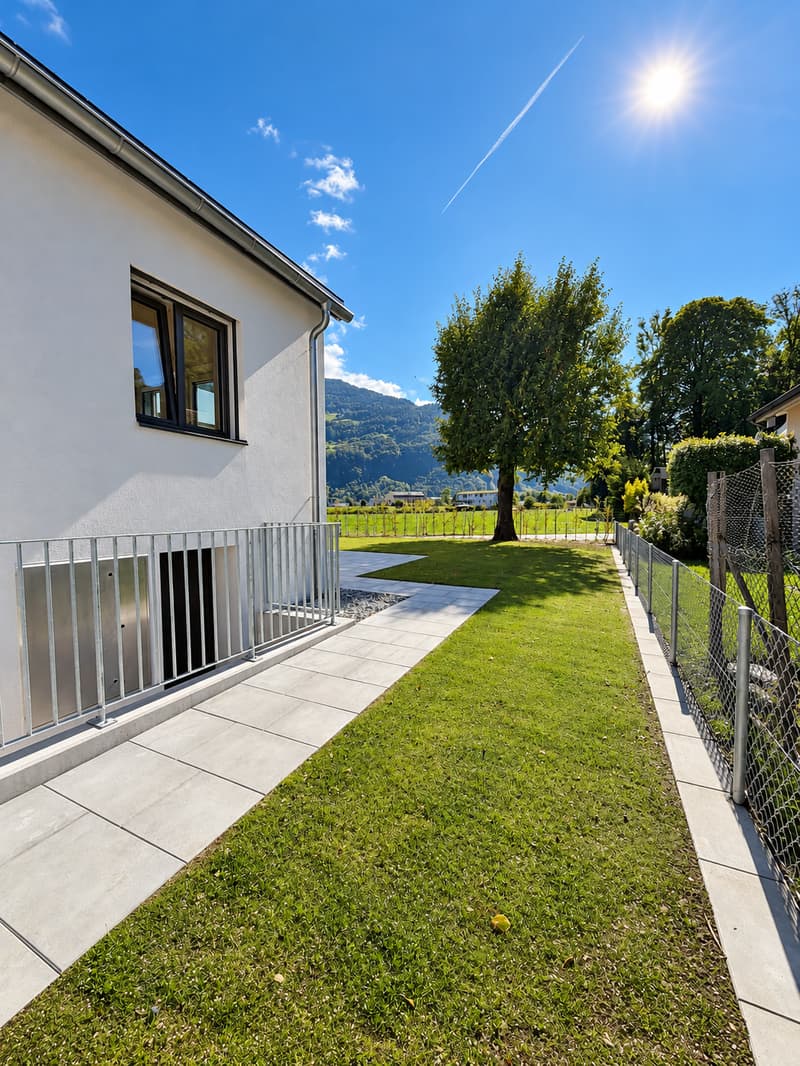Modernes freistehendes 5.5-Zimmer-Einfamilienhaus an ruhiger Lage in Näfels (4)
