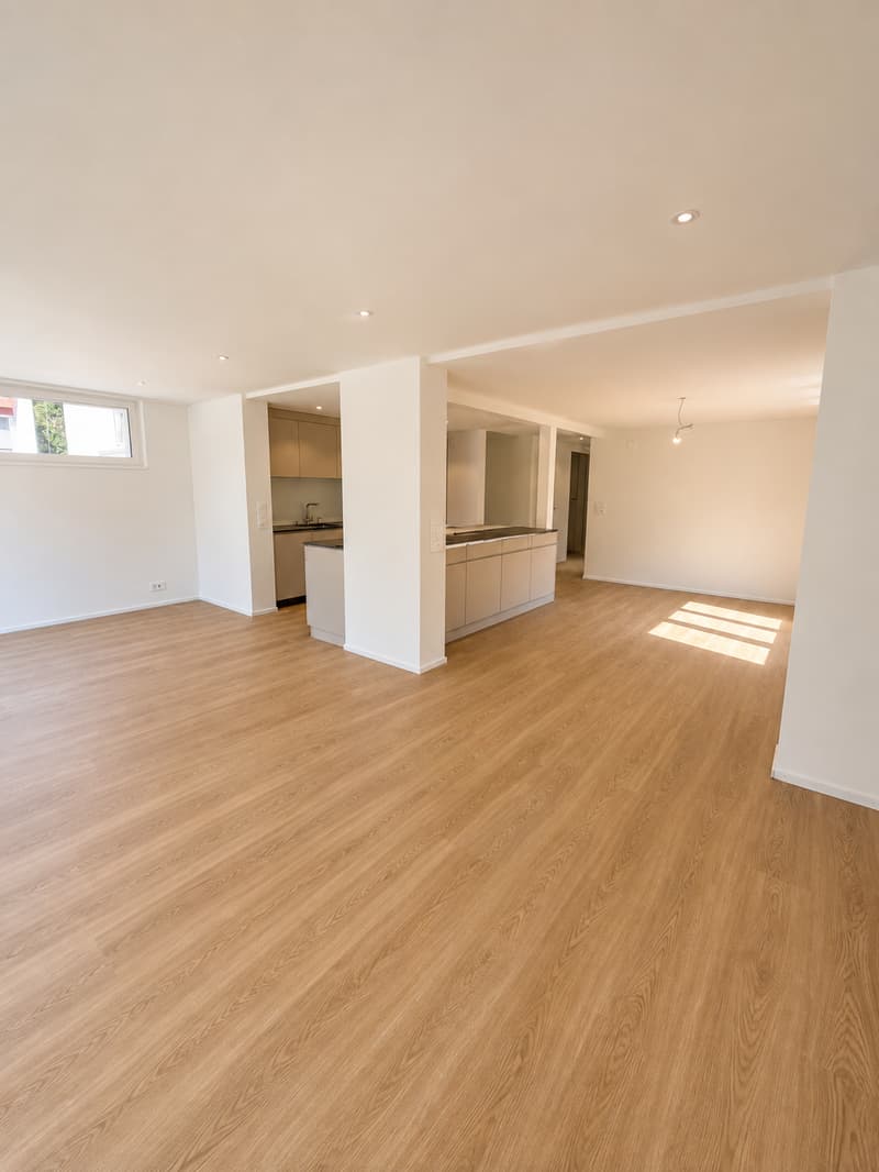 Modernes freistehendes 5.5-Zimmer-Einfamilienhaus an ruhiger Lage in Näfels (9)
