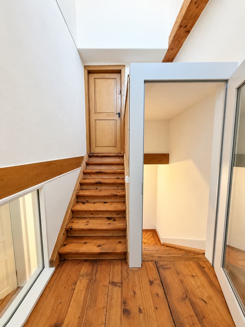 Charmantes 5.5-Zimmer-Reihenhaus an ruhiger - aber zentraler Lage in Ennenda (24)