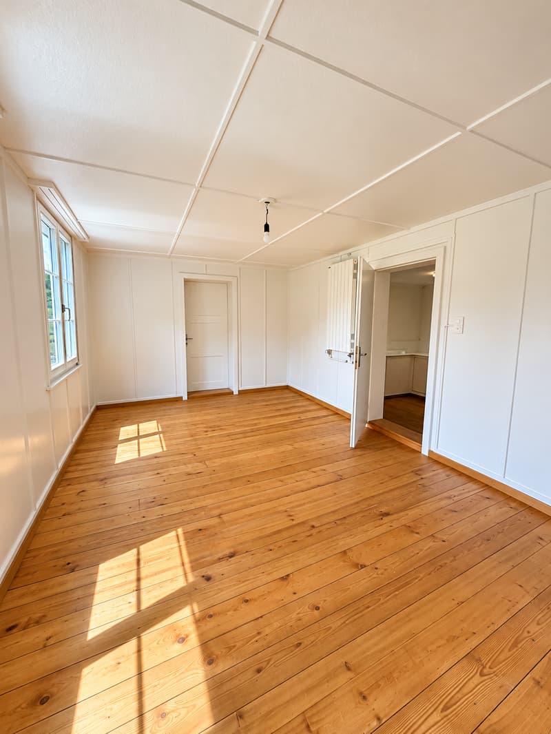 Charmantes 4.5-Zimmer-Einfamilienhaus mit grosszügigem Garten und herrlicher Bergsicht (15)