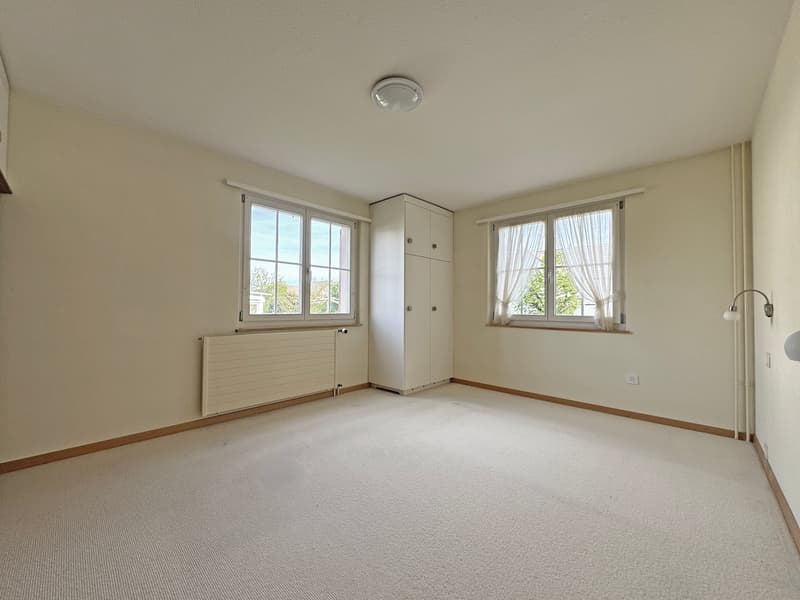 6-Zimmer-Einfamilienhaus, freistehend, ruhiges, familiäres Wohnquartier am Dorfrand (5)