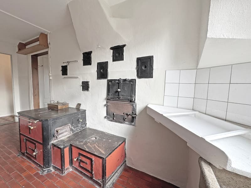 Charmantes Liebhaberobjekt, mit 6½ Zimmer, viel Holz und Wärme (10)