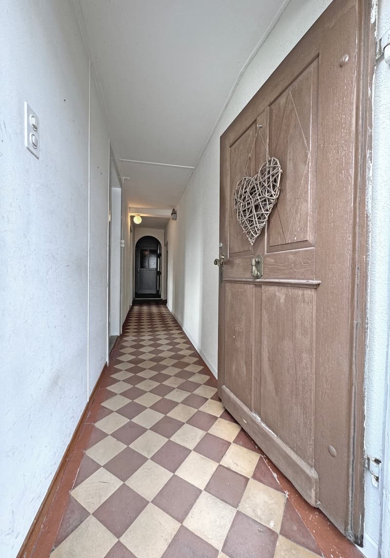 Charmantes Liebhaberobjekt, mit 6½ Zimmer, viel Holz und Wärme (5)
