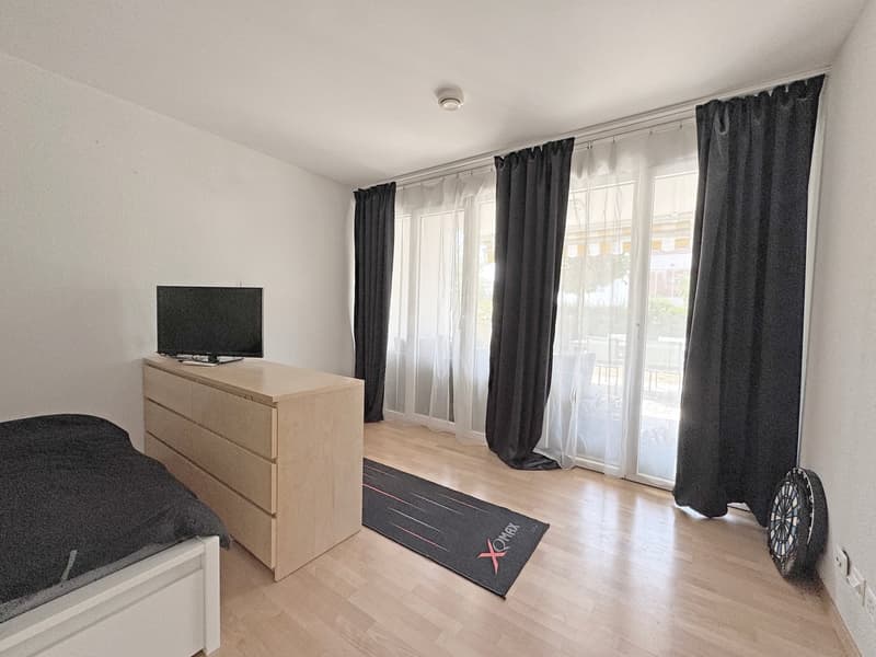 Attraktive Eigentumswohnung, 4½-Zimmer im Parterre, mit eigener Grünfläche und Tiefgaragenplatz (15)