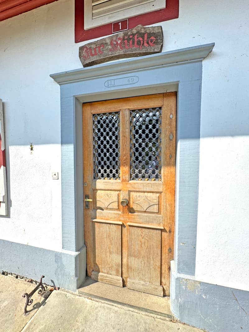 Historisches Einfamilienhaus mit 10.5 Zimmern in idyllischer Lage (6)