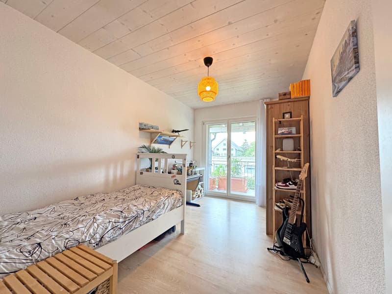 Gepflegtes 5½ Zimmer-Doppeleinfamilienhaus, in ökologischer Holzbauweise (9)