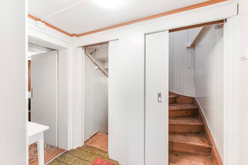 Maison unifamiliale avec potentiel de rénovation à Neu St. Johann (10)