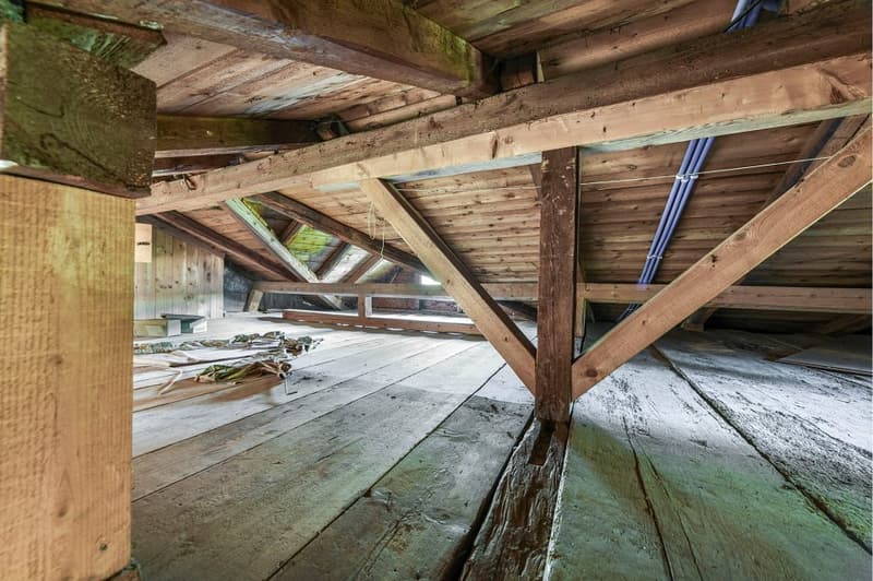 Maison unifamiliale avec potentiel de rénovation à Neu St. Johann (12)