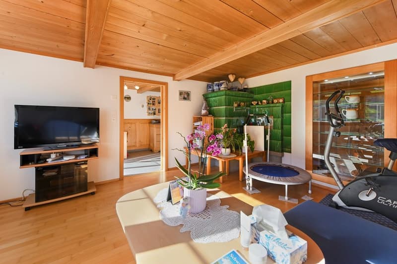 Maison individuelle détachée avec vue lointaine et offre d'espace généreuse (2)