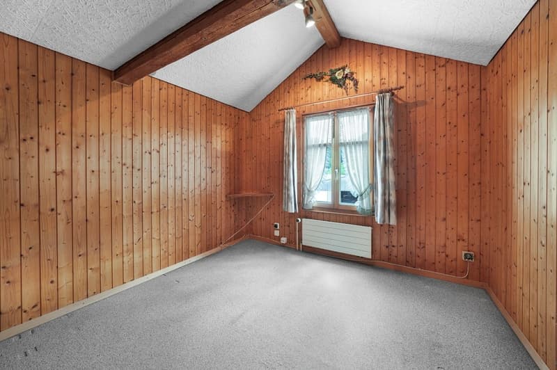 Grosses Wohnhaus mit Einliegerwohnung (11)