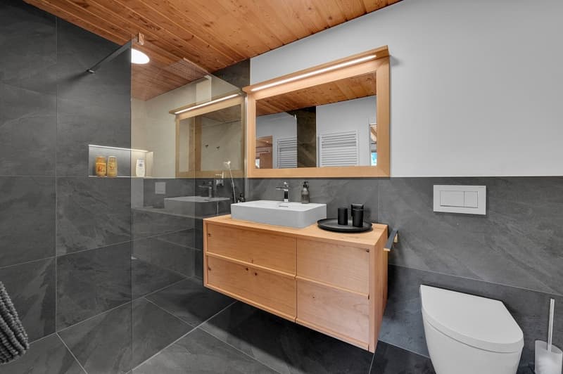 Exklusives 5.5-Zimmer-Chalet in unverbaubarer Aussichtslage in Wildhaus (13)