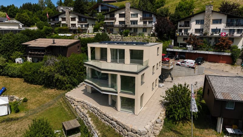 NEUBAU (2)