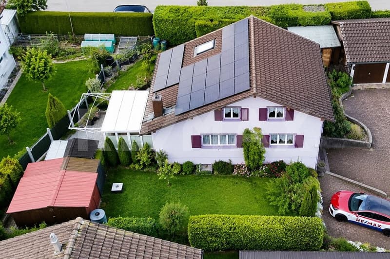 Sönd Willkomm! Charmantes Einfamilienhaus mit Wintergarten und Baurecht (2)