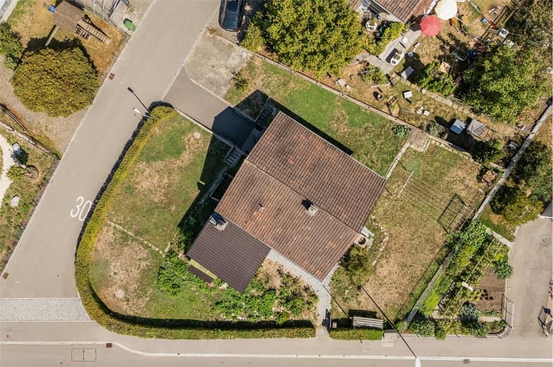 Oase im Stadtquartier - Einfamilienhaus mit 4 ½ Zimmer und Entwicklungspotenzial (3)