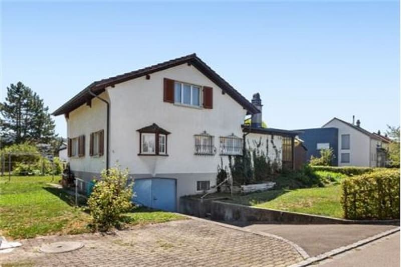 4.5 Zimmer-Einfamilienhaus mit Perspektiven - mitten im Quartier (3)