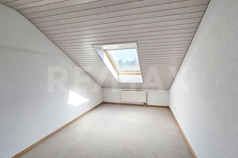 Grosszügige Dachwohnung zum Wohlfühlen (5)