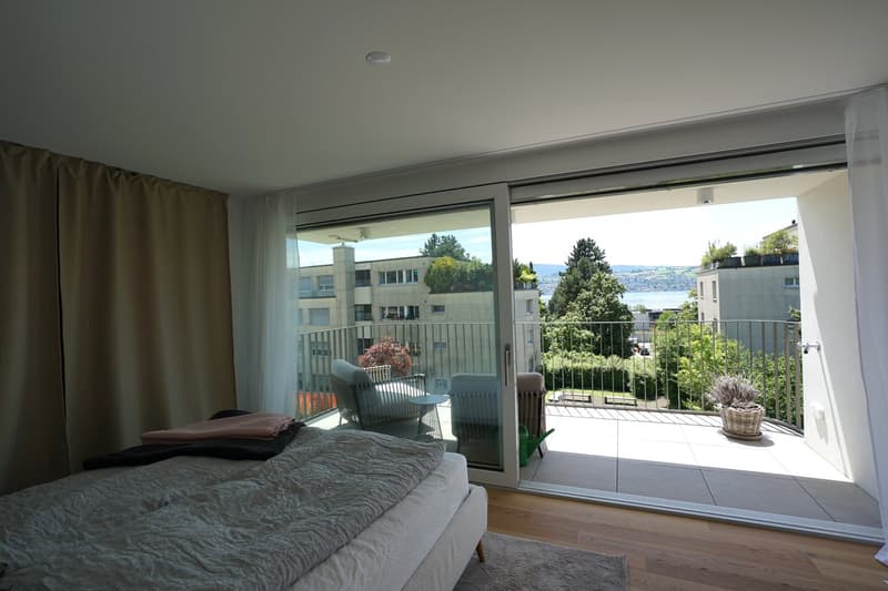 Neubauwohnung mit Gartensitzplatz, zwei Balkonen und traumhafter Seesicht (4)
