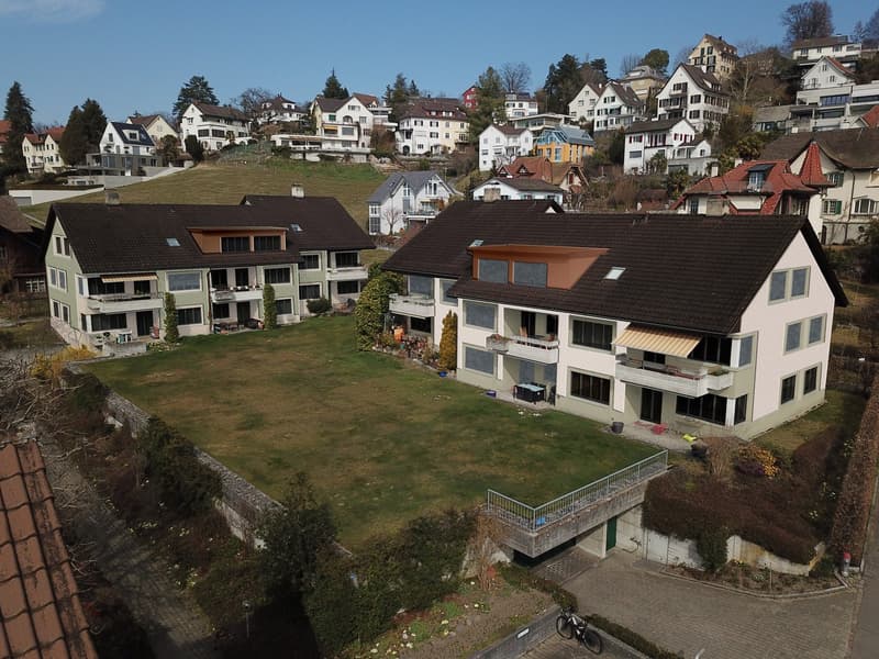 Charmante 5.5-Zimmer-Maisonette-Wohnung im Herzen von Küsnacht (1)