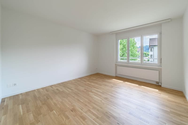 Flawil_Oberstr4_OG22_Schlafen1.jpg