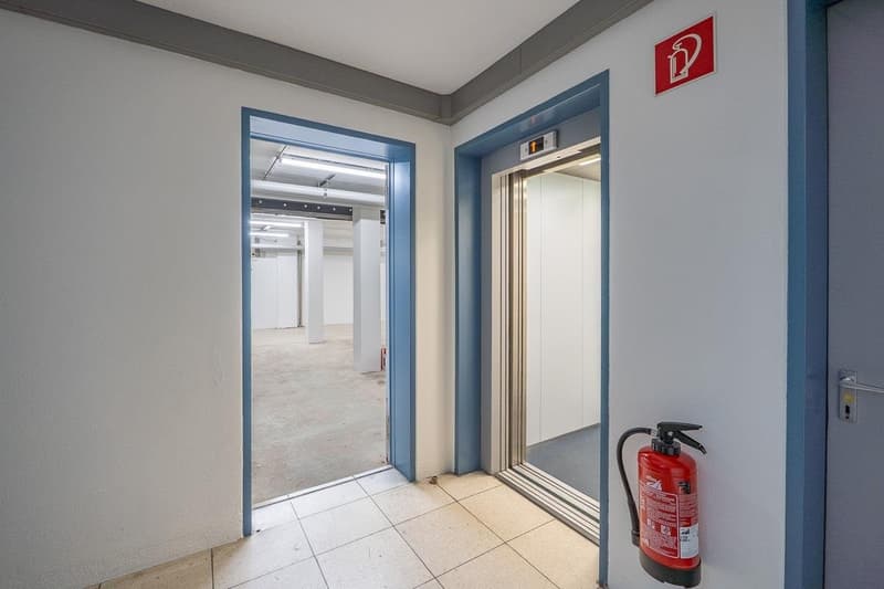 Eingang / Lift