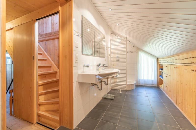 6.5-Zi-Ferienhaus an idyllischer Panoramalage (13)