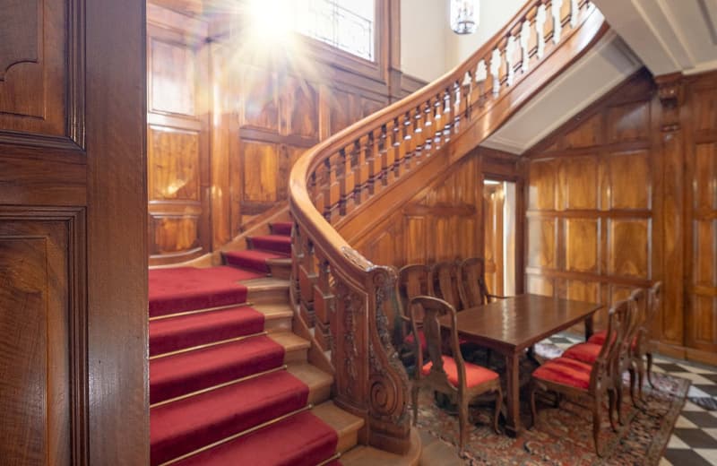 Villa/stabile storico in stile neobarocco in una posizione esclusiva a Gellert (4)