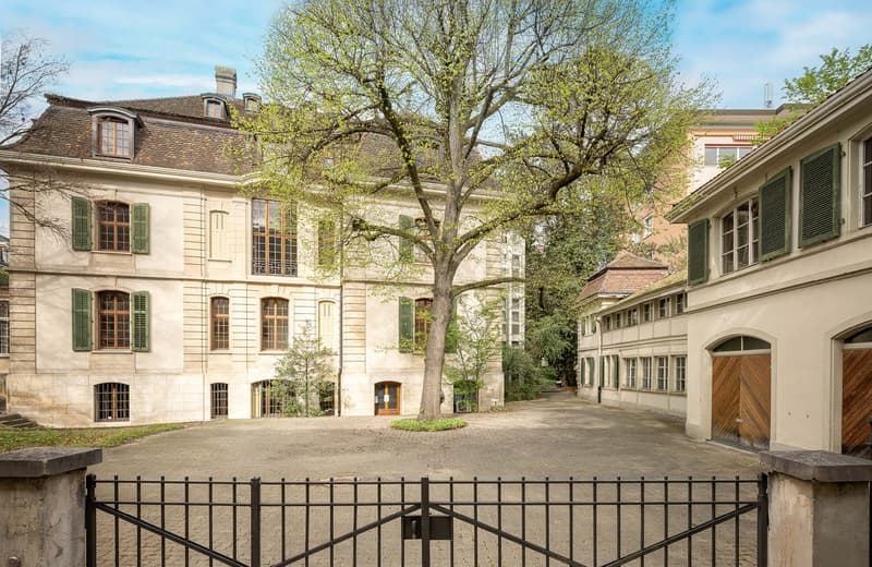 Villa/stabile storico in stile neobarocco in una posizione esclusiva a Gellert (2)