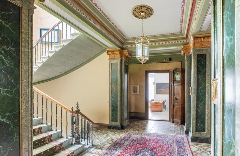 Historische Villa mit vielseitigen Nutzungsmöglichkeiten (3)