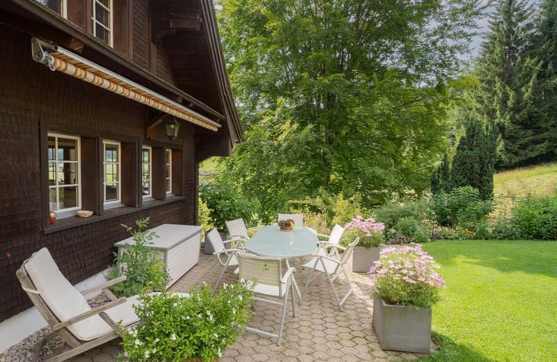 Wohnhaus »Sonnental« – Toggenburger Giebelhaus mit Rokoko-Fassade (5)