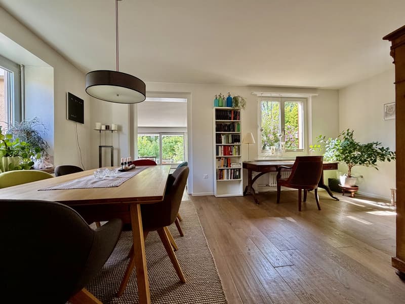 Charmantes 6.5-Zimmer-Doppeleinfamilienhaus in Grenchen (6)