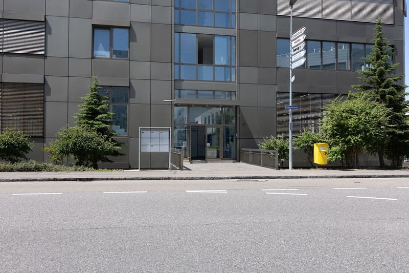attachment:2aa0c4c7 21c2 4765 b717 8f1e61d5559e:20260526 ImmoAtelier Reinach Shootingphoto 125342