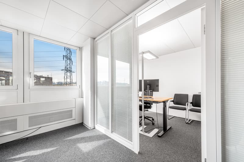 attachment:3a753753 d88e 487a b314 9d35a1a80dbd:808 Bern Stauffacherstrasse145 Buero OG4 490m2 Foto 03
