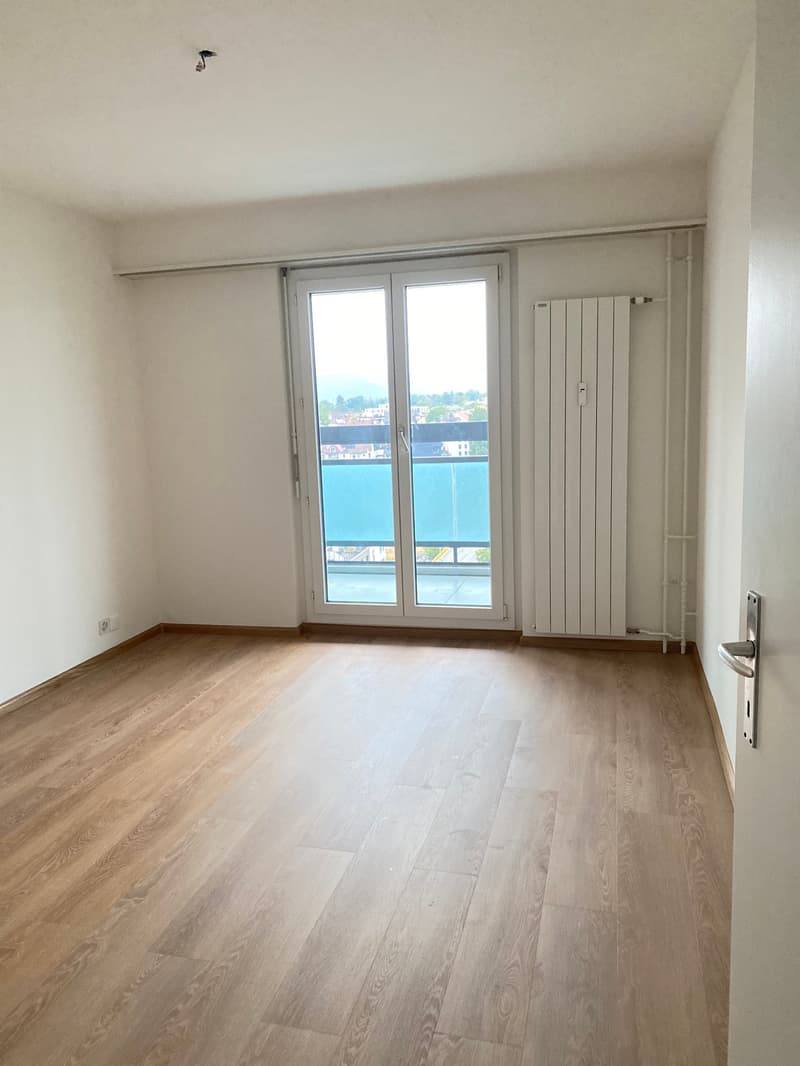 3.5-Zimmerwohnung mit grossem Balkon und Fernsicht (6)