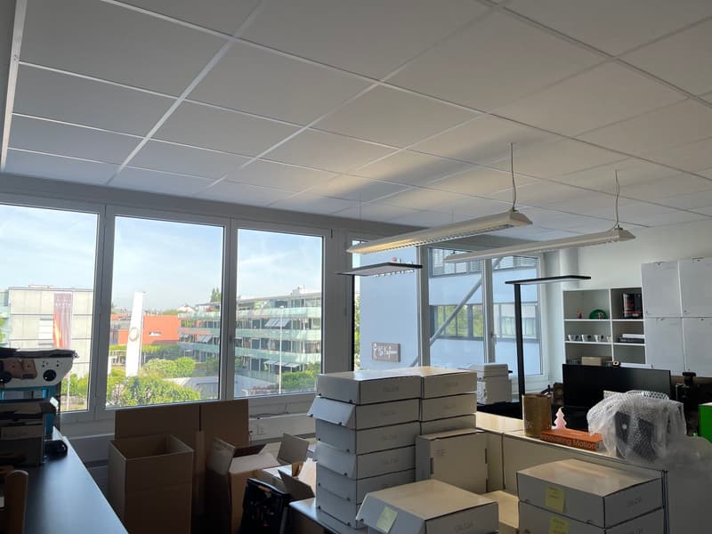 Modernes Büro im 1. Obergeschoss in Cham (6)
