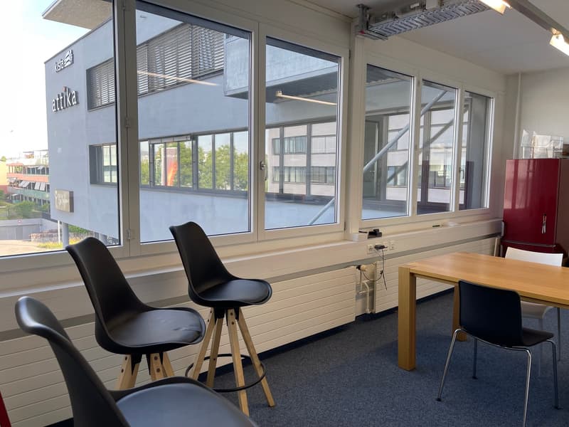 Modernes Büro im 1. Obergeschoss in Cham (11)
