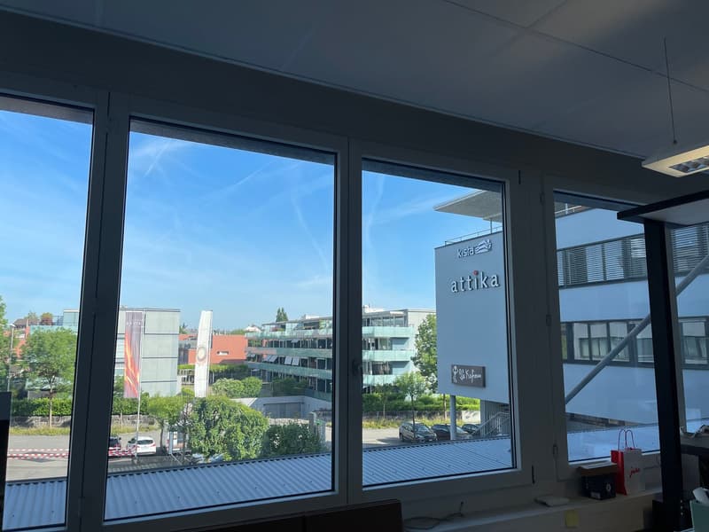 Modernes Büro im 1. Obergeschoss in Cham (7)