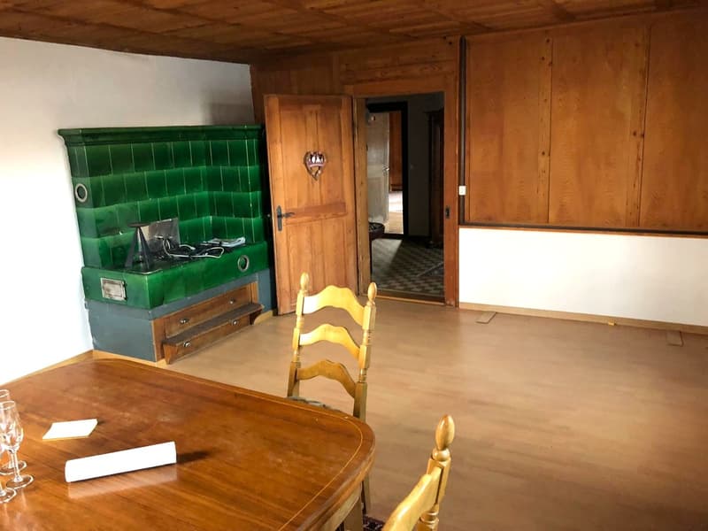 Möbliertes Zimmer mit Gemeinschaftsküche und Bad – Sins AG (2)