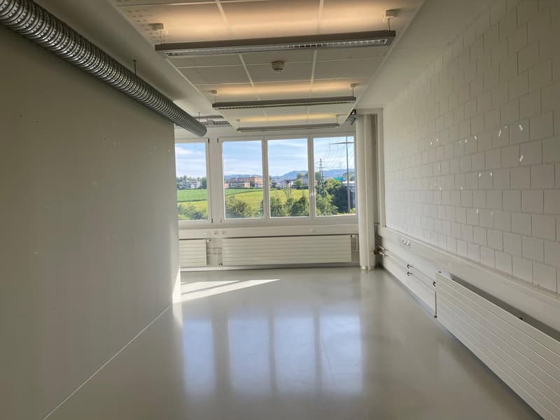 Modernes Büro in Cham – sofort verfügbar (1)