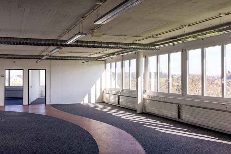 Moderne Büroflächen mit Kombinationsmöglichkeiten in Cham (3)