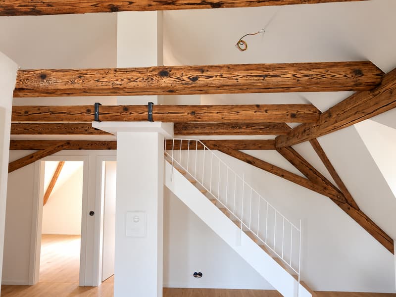 Charmante 3-Zimmer-Maisonette-Wohnung in Sins (3)