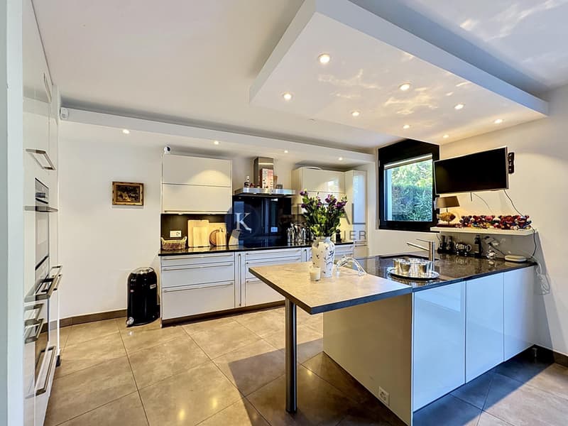 Élégant appartement en triplex avec prestations haut de gamme (4)