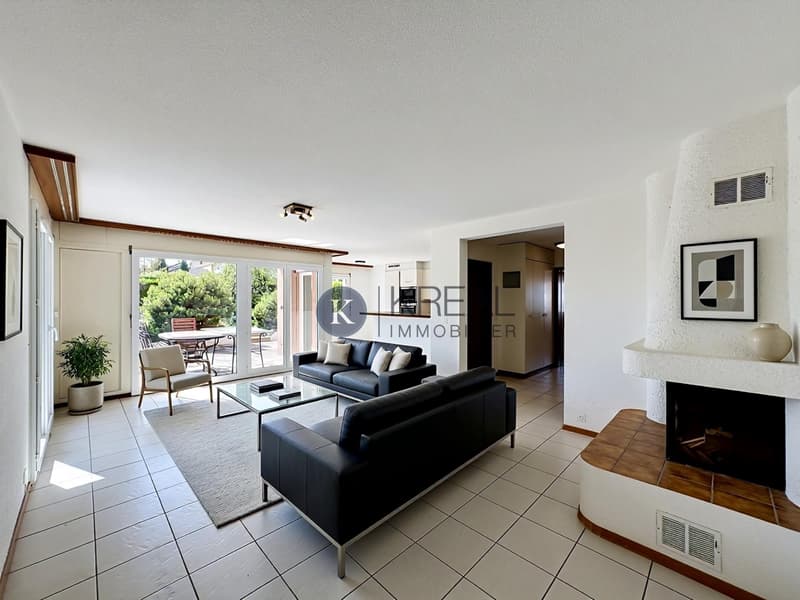 Spacieux appartement avec potentiel et espaces extérieurs uniques (3)
