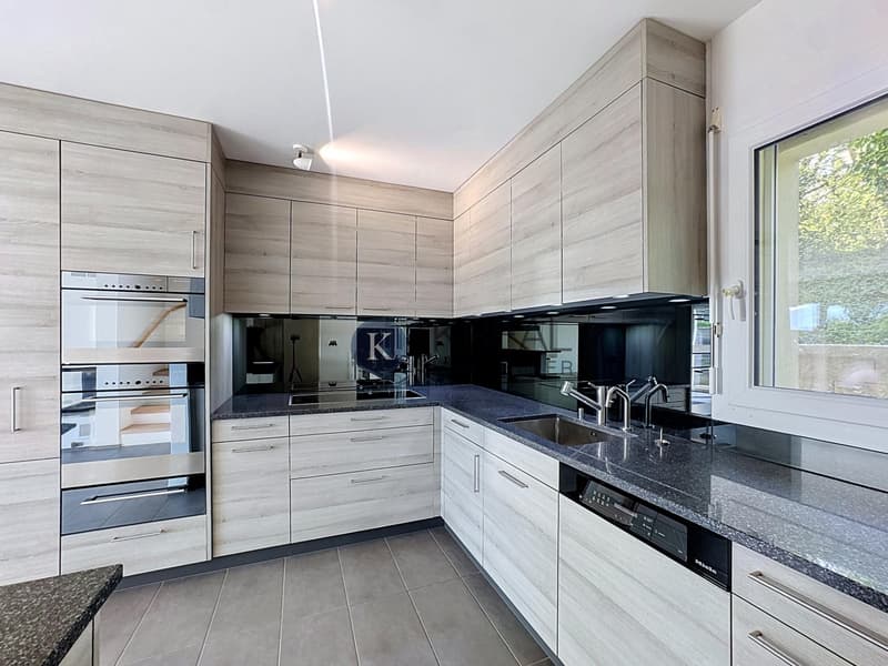Villa moderne de 4.5 pièces, lumineuse et parfaitement entretenue (2)