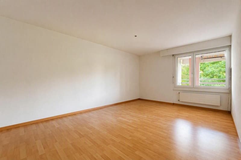 Grosszügige 5.5-Zimmerwohnung an zentraler Lage (5)