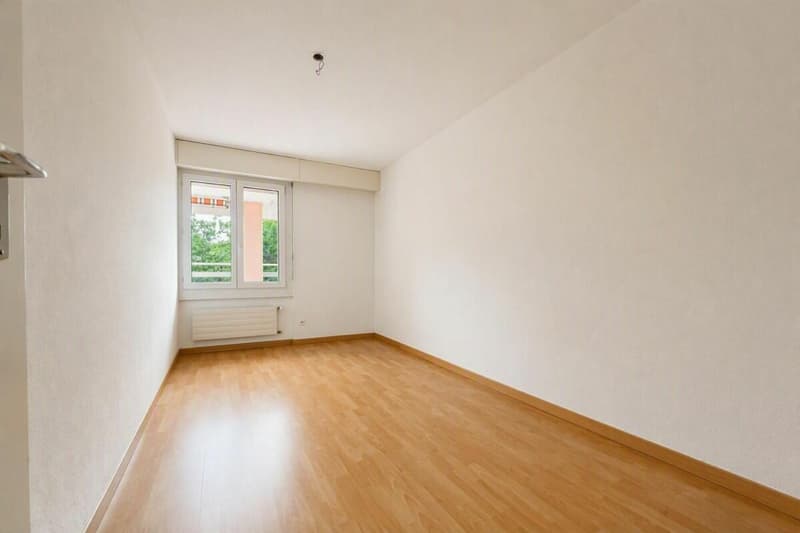 Helle 4.5 Zimmer-Wohnung an ruhiger und zentraler Lage (5)