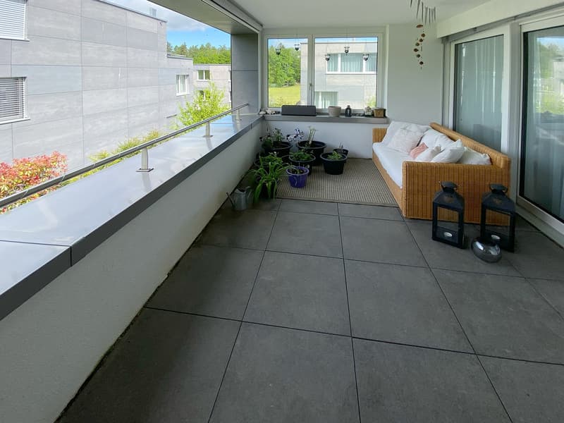 Geniessen Sie den Sonnenschein in den Abendstunden auf der westlich ausgerichteten Loggia