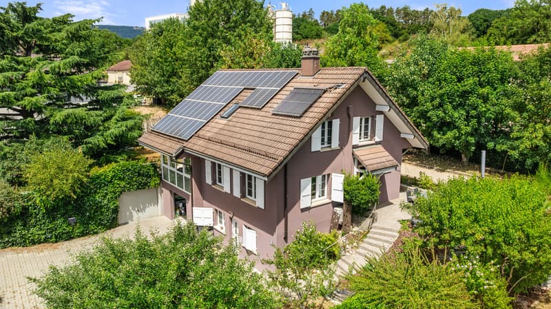 Maison familiale avec jardin dans un cadre paisible et verdoyant (3)