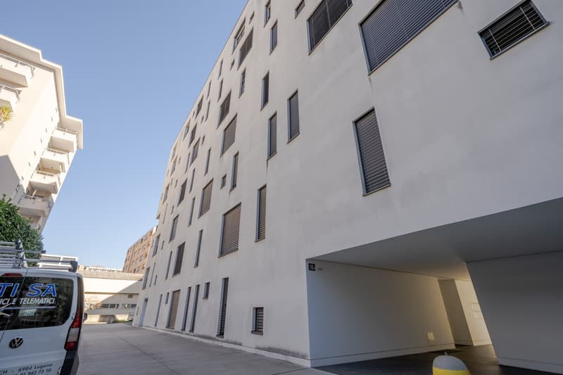 Ampio monolocale arredato a Lugano/Molino Nuovo (13)